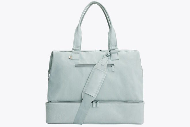 Béis is one of the most respected brands for weekender bags